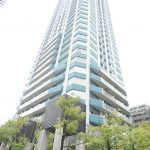 再開発の著しい西新宿に佇むタワー・レジデンス(外観)